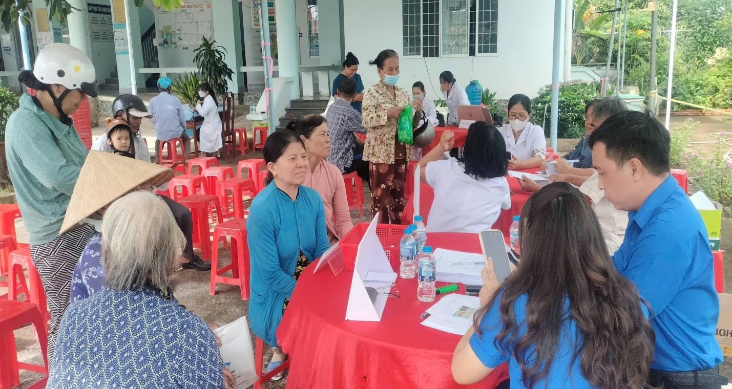 Bình Phước thực hiện chiến dịch 90 ngày đêm khám sức khỏe định kỳ hoặc khám sàng lọc cho nhân dân